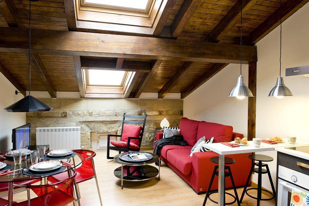 Apartamentos Turisticos Los Zapatos Morados Haro Luaran gambar