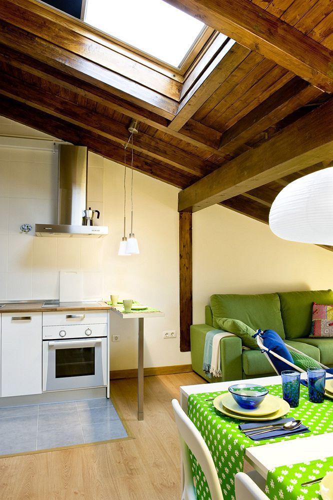 Apartamentos Turisticos Los Zapatos Morados Haro Luaran gambar