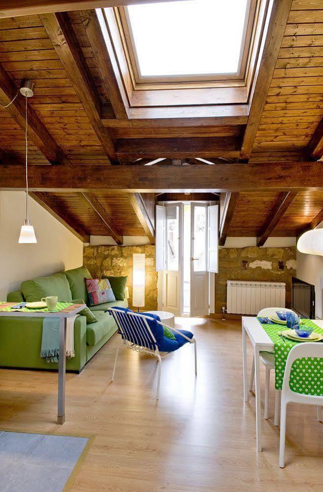 Apartamentos Turisticos Los Zapatos Morados Haro Luaran gambar