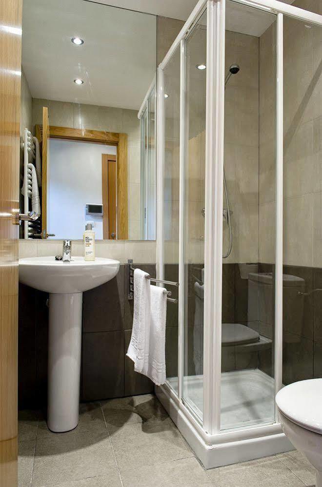 Apartamentos Turisticos Los Zapatos Morados Haro Luaran gambar